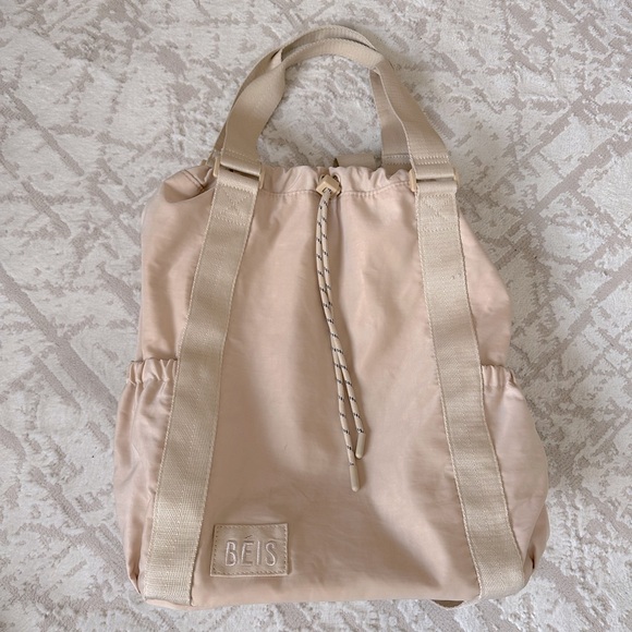 BEIS Handbags - Beis The sport Tote in Beige